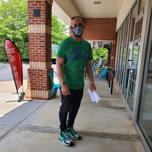 Meet your Posher, James - Picture 3 of 4